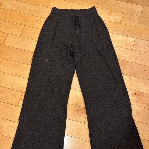 Uniqlo Knit Ribbed Pants, Very Good Condition - Picture 1 of 4